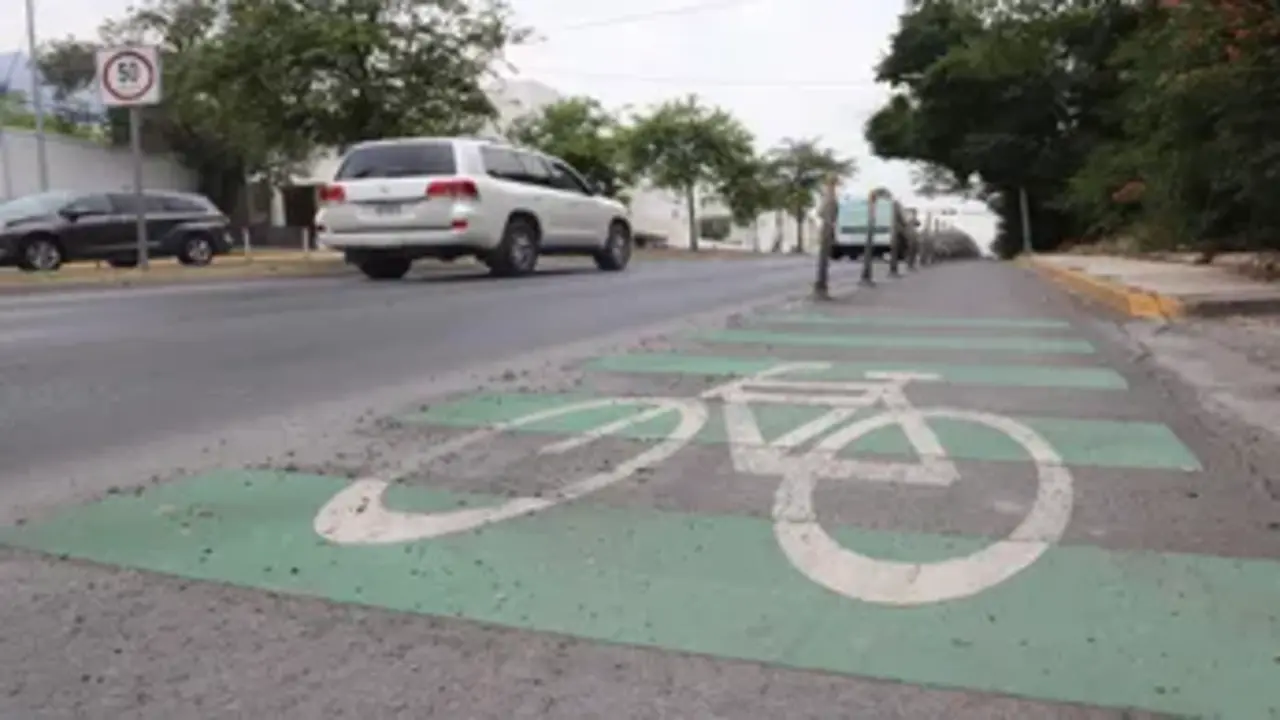 Ciclistas logran amparo por retiro de ciclovía en San Pedro Garza García